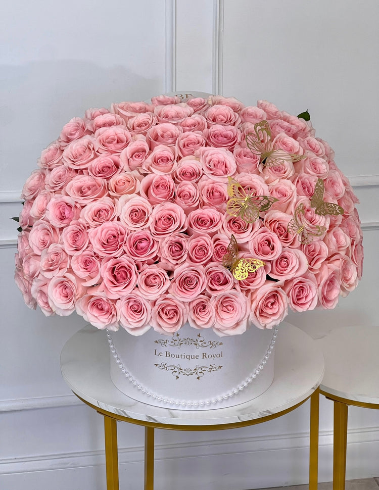 100 light pink Roses With Butterflies