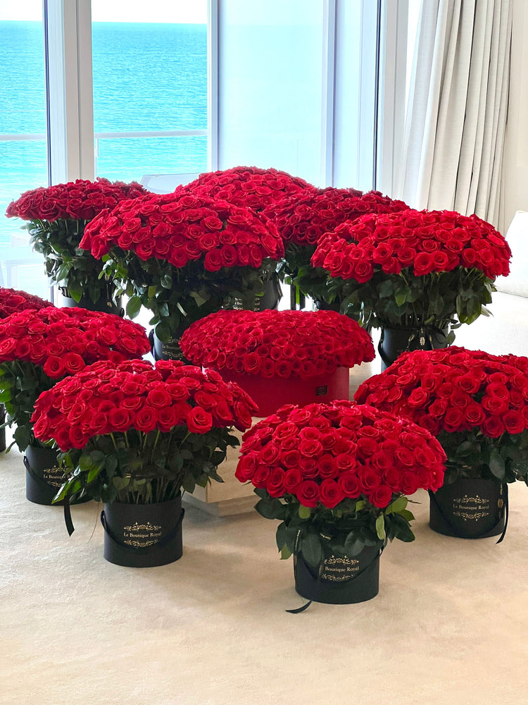 Luxury 1000 red roses