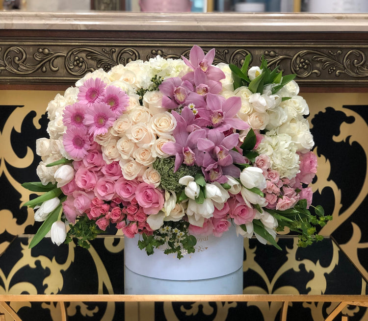 Pink & White Luxury Flower Mix Arrangement | Le Boutique Royal