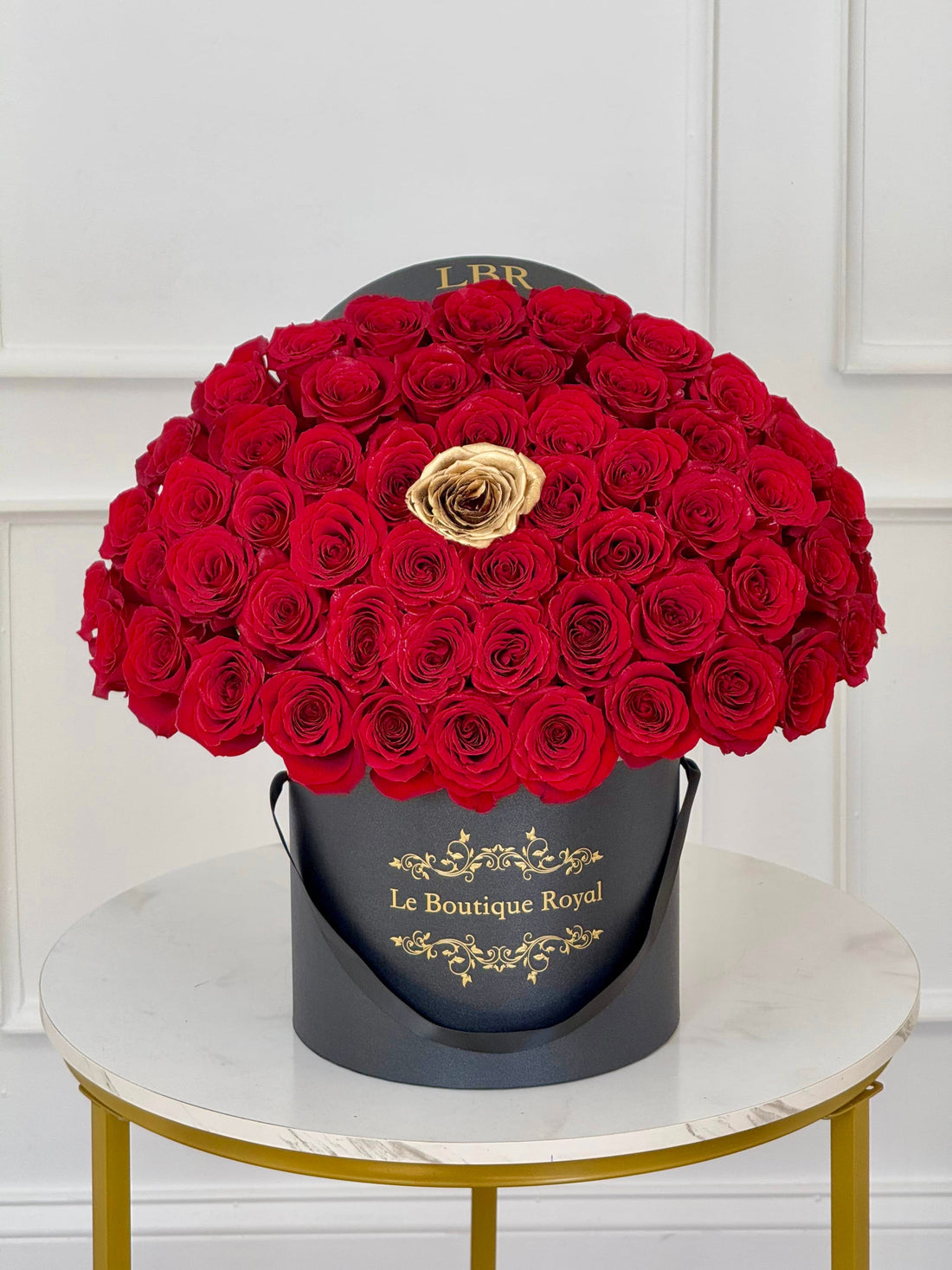 anniversary red roses by le boutique royal