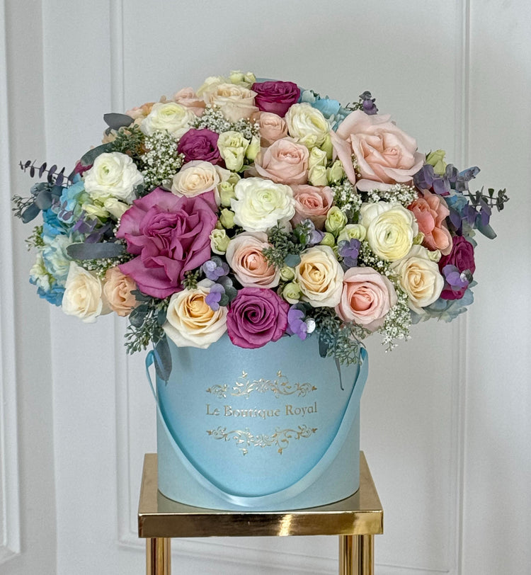 Blue Mix of Flowers – Luxury Flower Arrangement Miami | Le Bou