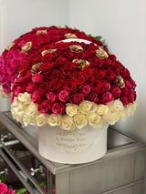 Rosas degradadas rosadas y rosadas en caja exclusiva – Arreglo floral de lujo | Le Boutique Royal