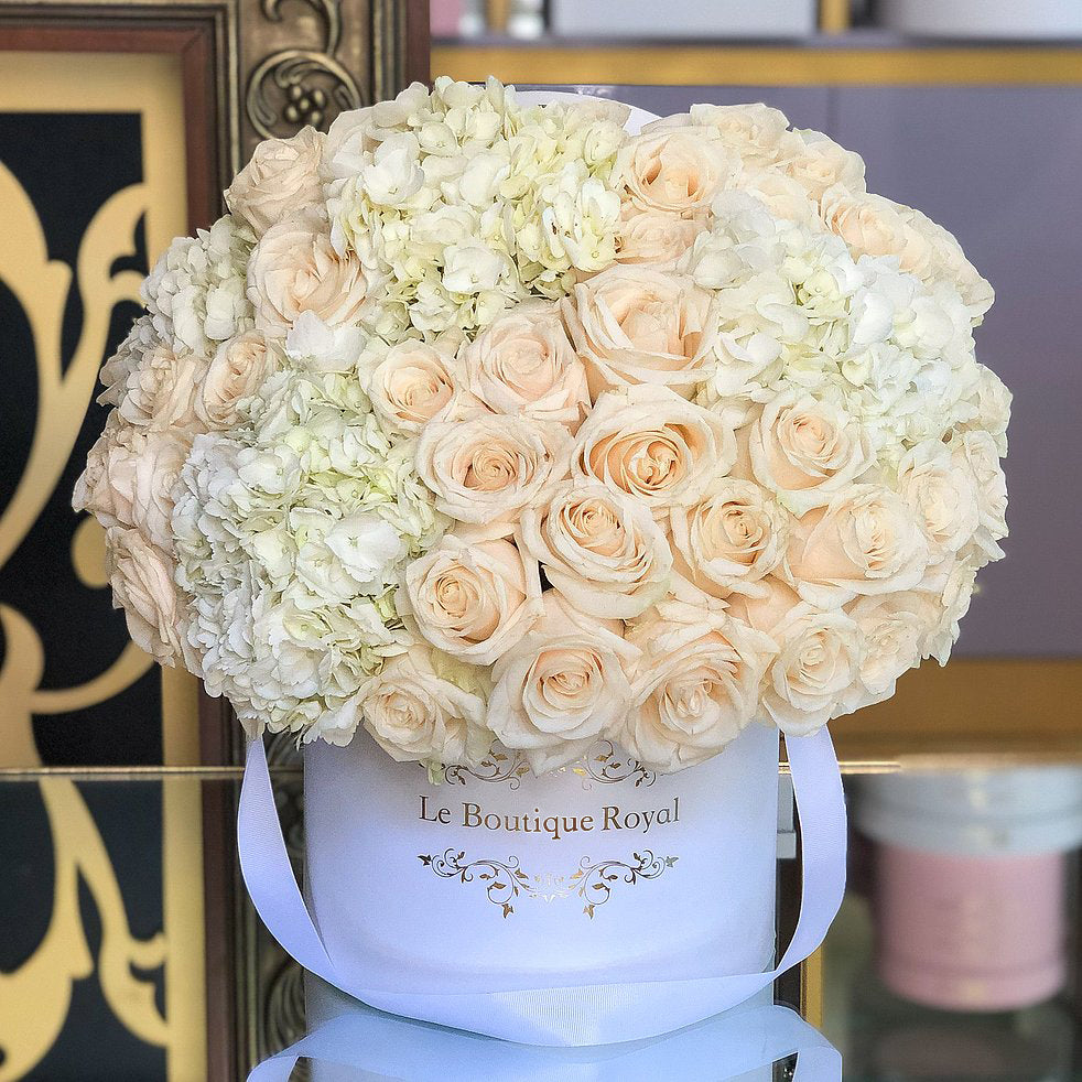 Elegant White Mix Of Luxury Flower Arrangement Miami | Le Boutique Royal