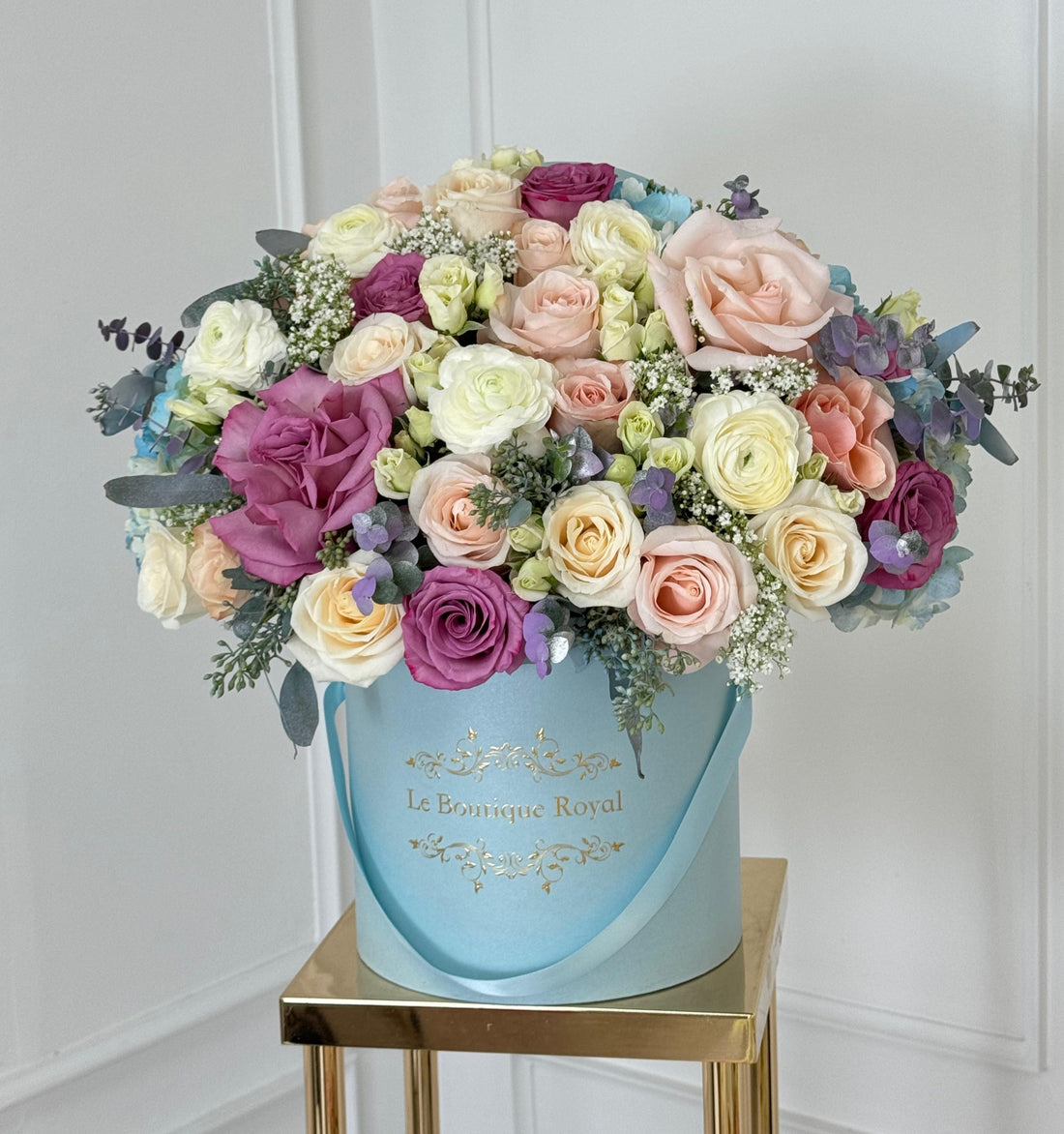 Blue Mix of Flowers – Luxury Flower Arrangement Miami | Le Bou