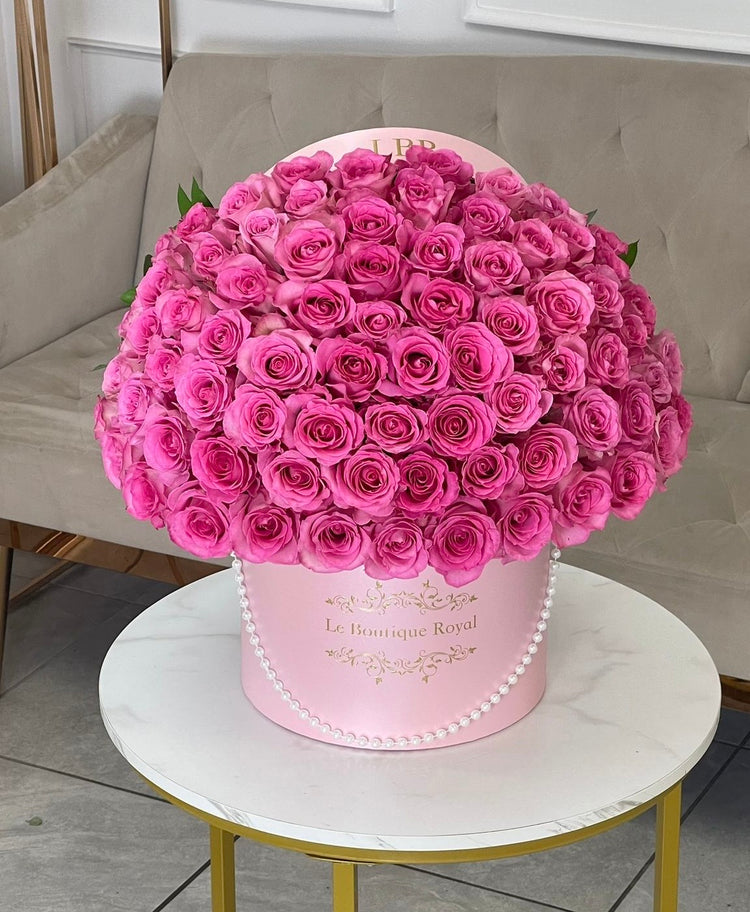 50 Rosas Rosadas en Caja Exclusiva – Arreglo Floral de Lujo | Le Boutique Royal