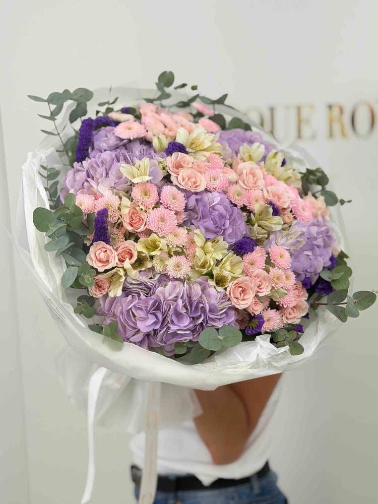 Luxury Hand-Tied Bouquet of Fresh Seasonal Flowers | Le Boutique Royal