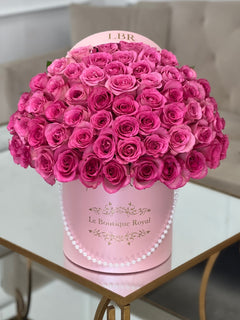 
                    
                      50 Rosas Rosadas en Caja Exclusiva – Arreglo Floral de Lujo | Le Boutique Royal
                    
                  