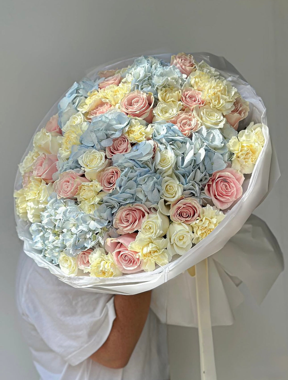 Hortensias y rosas premium