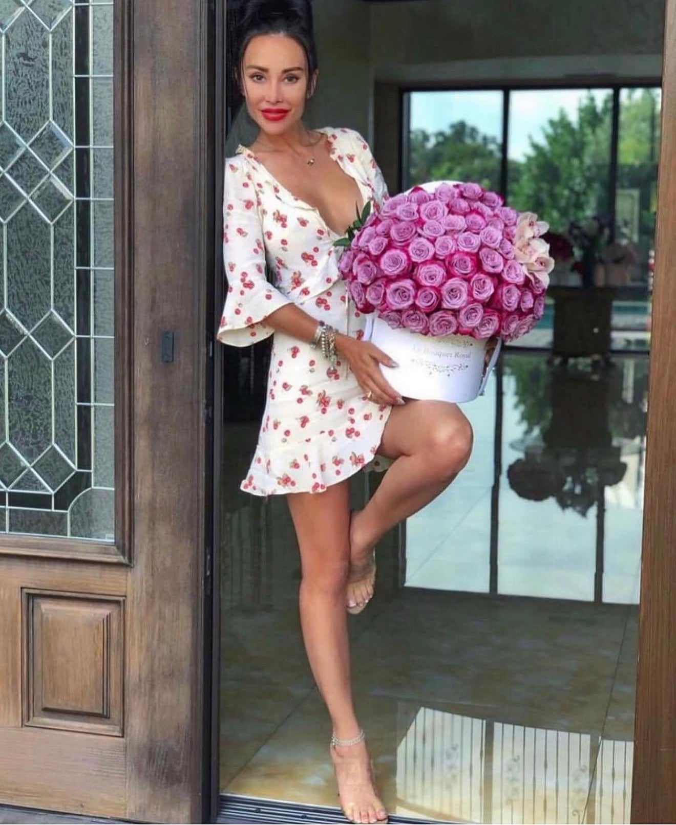 Galería de clientes Le Boutique Royal con un ramo de rosas rosadas
