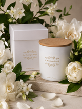 Le Boutique Royal scented candle in luxury gift packaging
