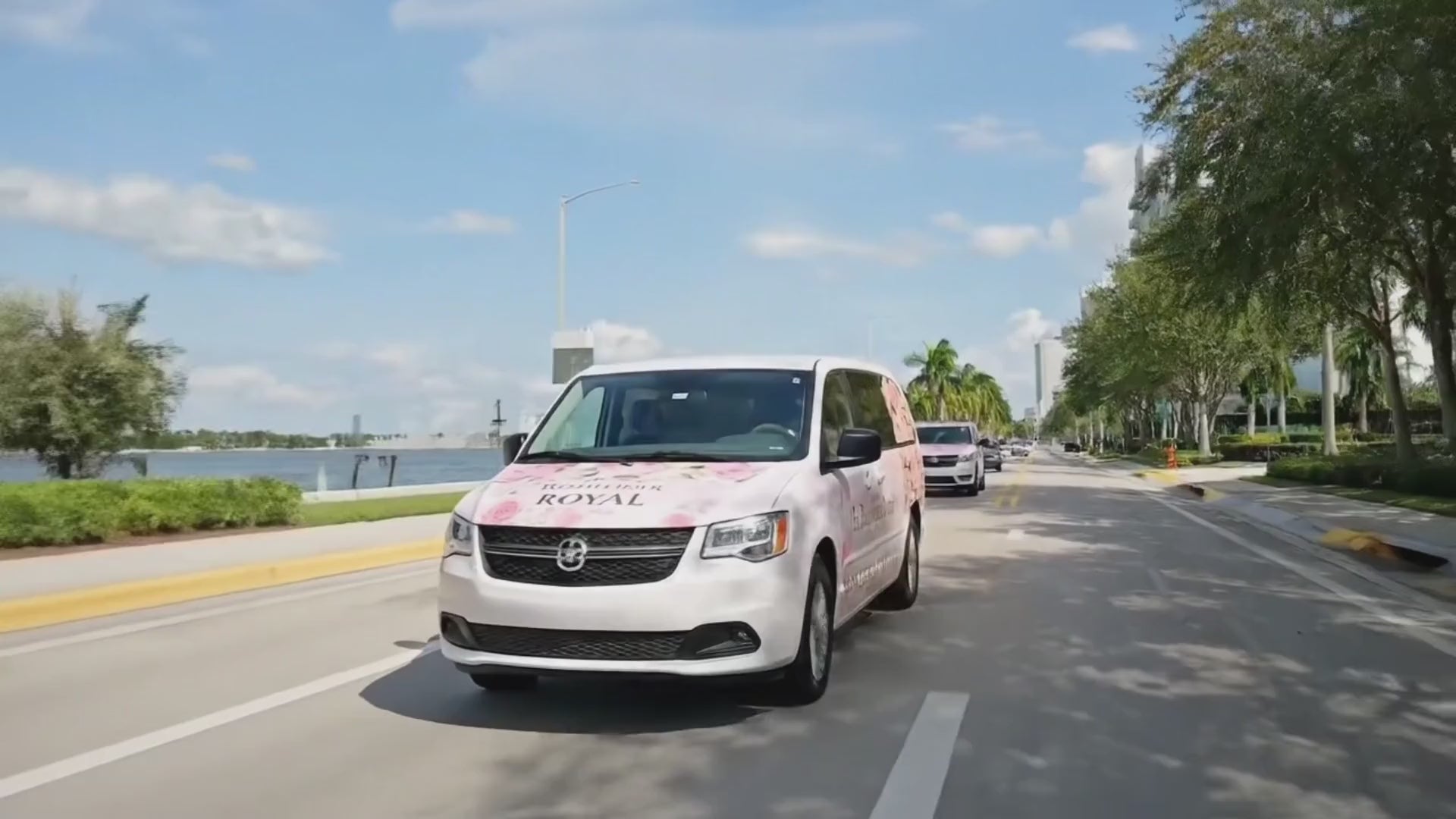 Flower delivery by Le Boutique Royal video